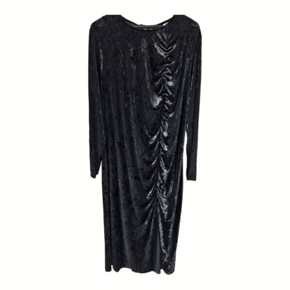 NEW FUTURE COLLECTIVE Plus Size Black Velvet Ruched Open Back A-Line Evening Dre - Picture 1 of 15